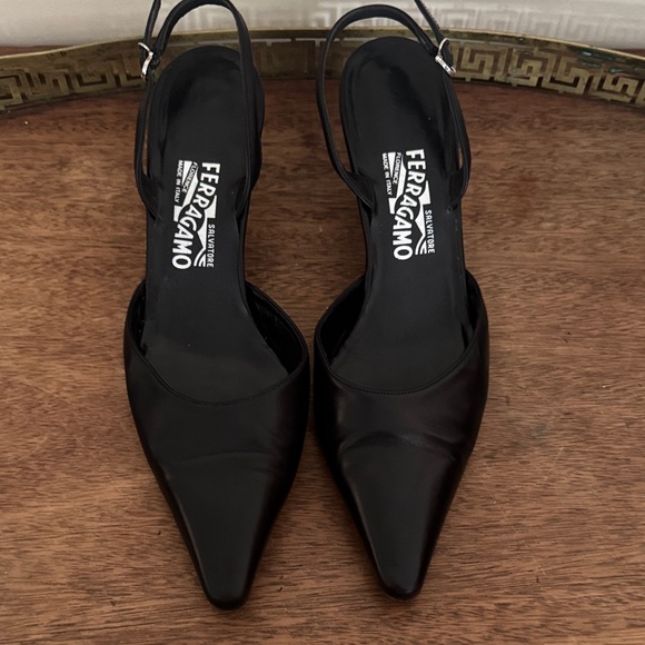 Salvatore Ferragamo Black Pointed Slingback Kitten Heels - Picture 1 of 7